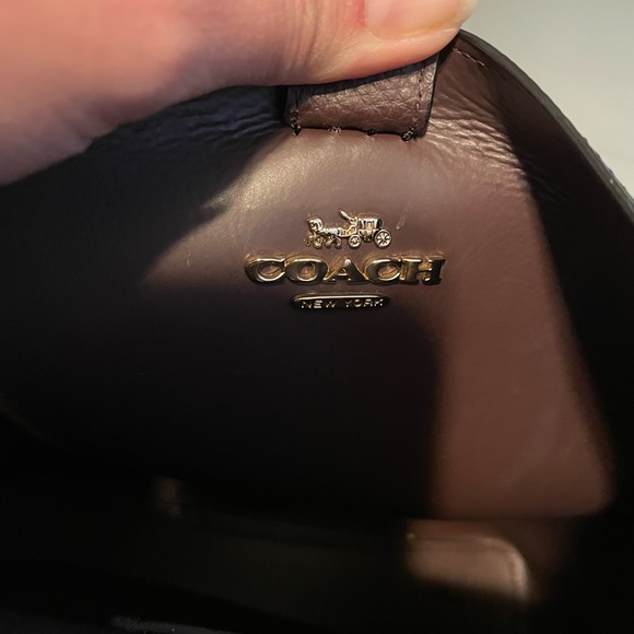 Authentic coach bucket bag. Sold out online - Picture 2 of 6